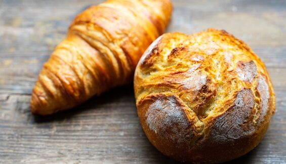 Pain et croissant