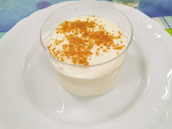 Soufflé glacé au sirop d'orange et grand-marnier Soufflé glacé au sirop d'orange et grand-marnier